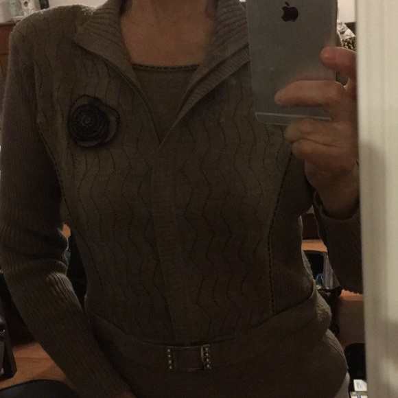 Used sweaters - Picture 8 of 8